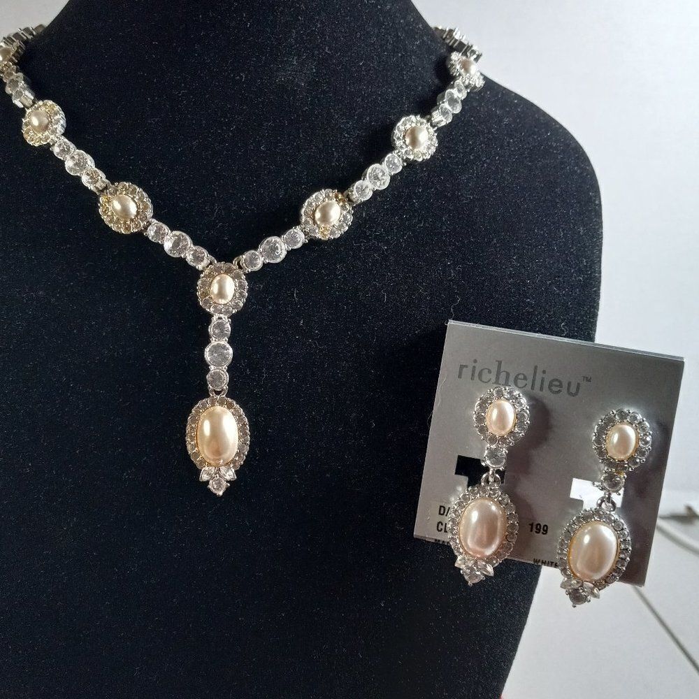 NWT Richelieu Earrings with Necklace